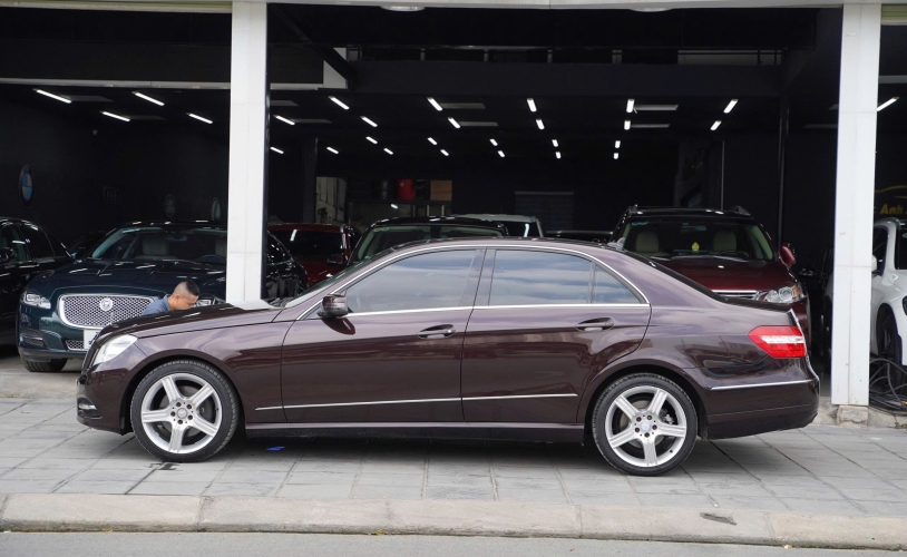 Mercedes Benz E class E300 2012!