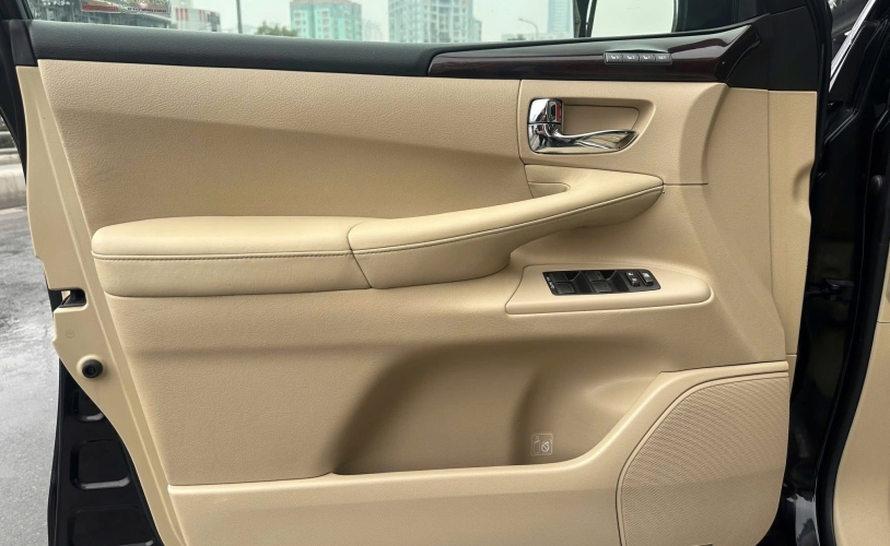 Lexus LX 570 2010
