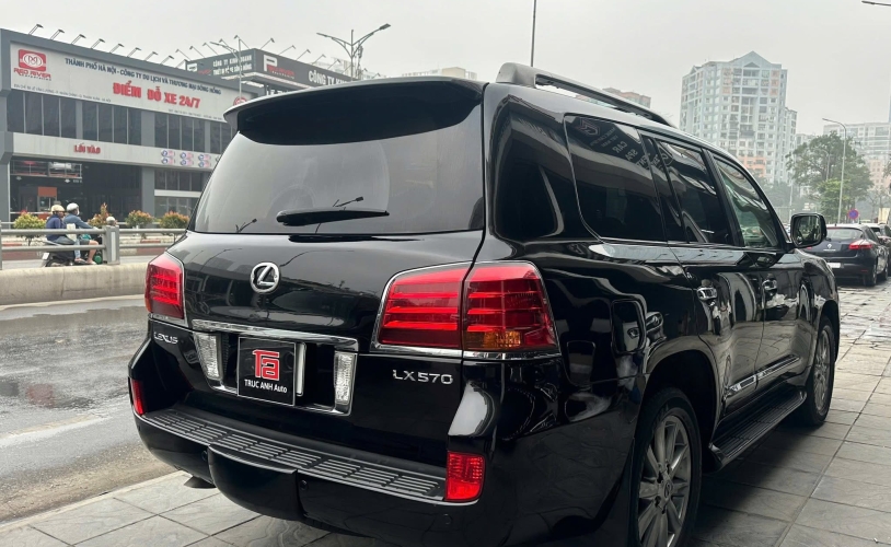 Lexus LX 570 2010